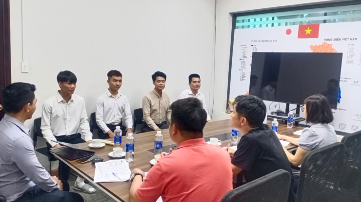 Phỏng vấn đơn đặc định – Lái xe tải 22/4